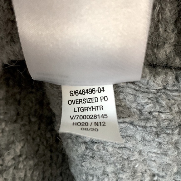 OLD NAVY Cozy Oversized Pullover Boucle Crew Neck Sweater - Light Grey Heather - Picture 12 of 12